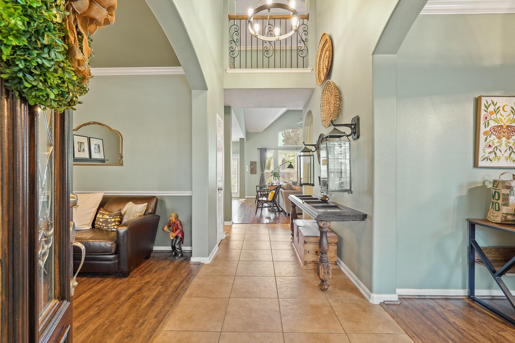 8815 Wenona Walk