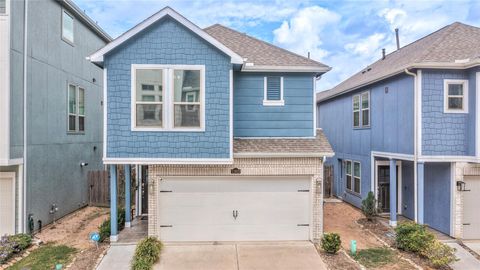 Photo of 11915 Oakmont Valley Trace, Houston, TX 77051 (MLS # 37780874)