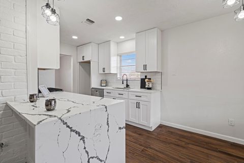 Tiny photo for 15403 Blueridge Road, Houston, TX 77489 (MLS # 67652844)