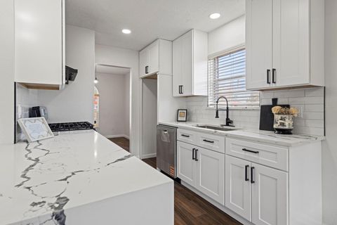 Tiny photo for 15403 Blueridge Road, Houston, TX 77489 (MLS # 67652844)