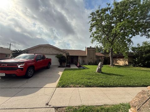 Photo of 2218 Memorial Parkway, Portland, TX 78374 (MLS # 32938265)