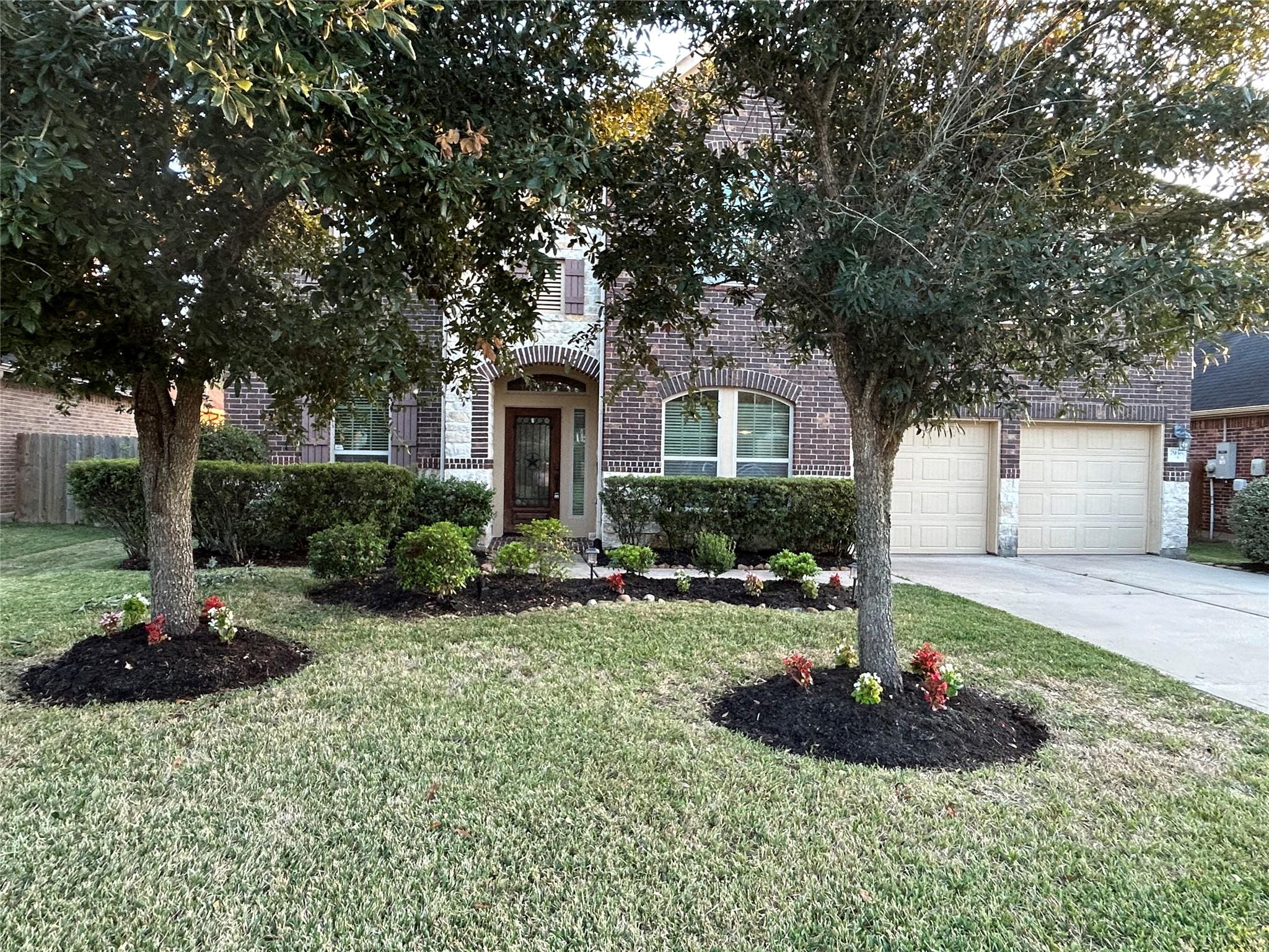 7936 Lake Commons Drive