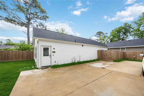 Photo of 8614 Peachtree Street #A, Houston, TX 77016 (MLS # 42209296)
