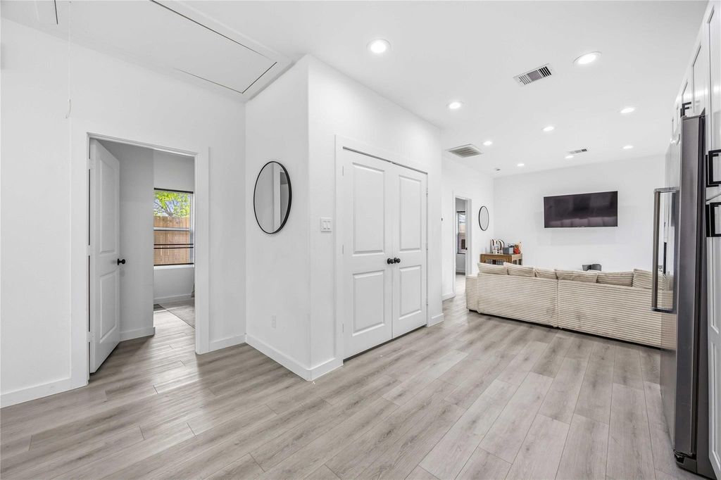 Photo of 8614 Peachtree Street #A, Houston, TX 77016 (MLS # 42209296)