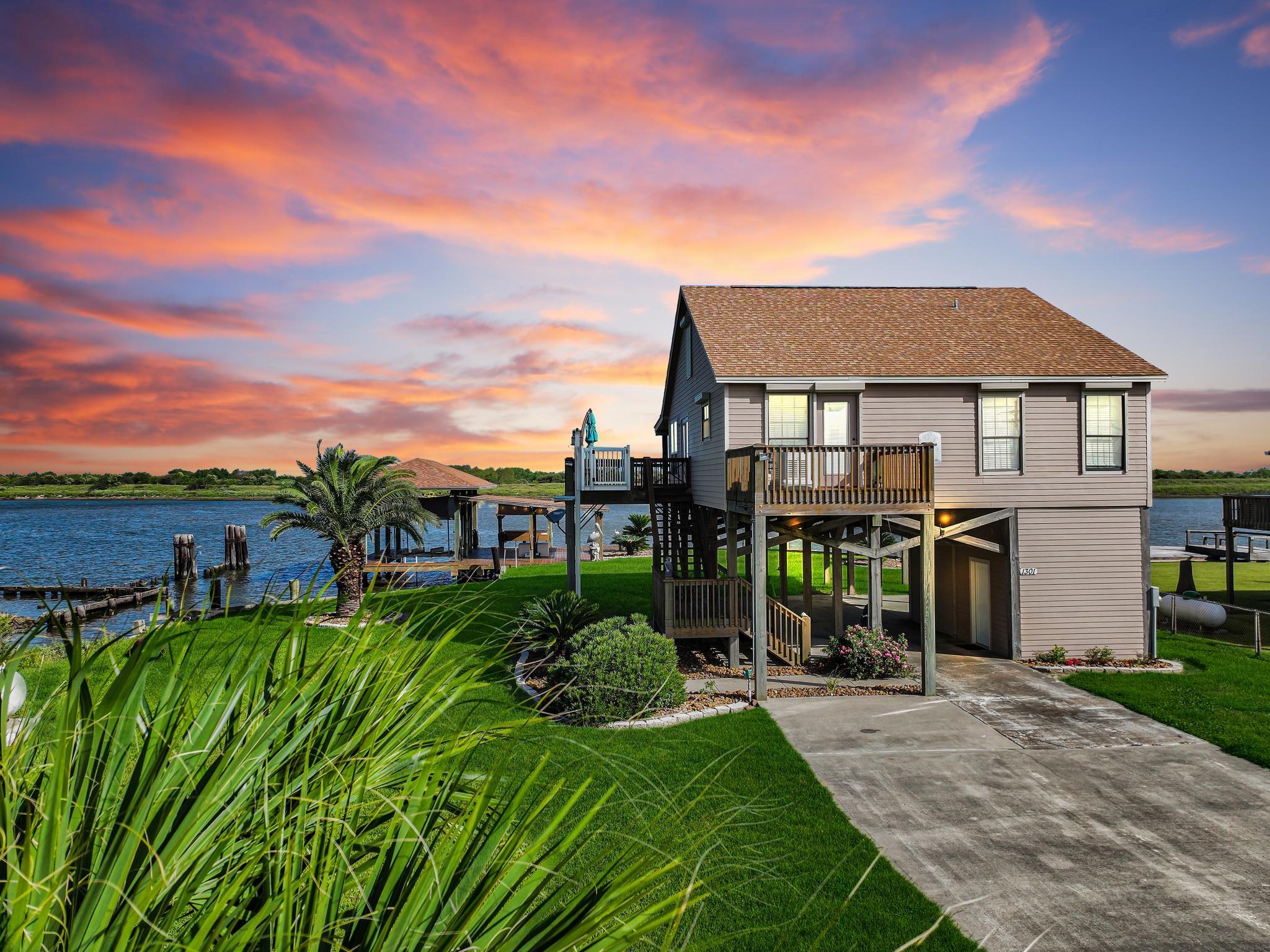 1301 N Monkhouse Drive