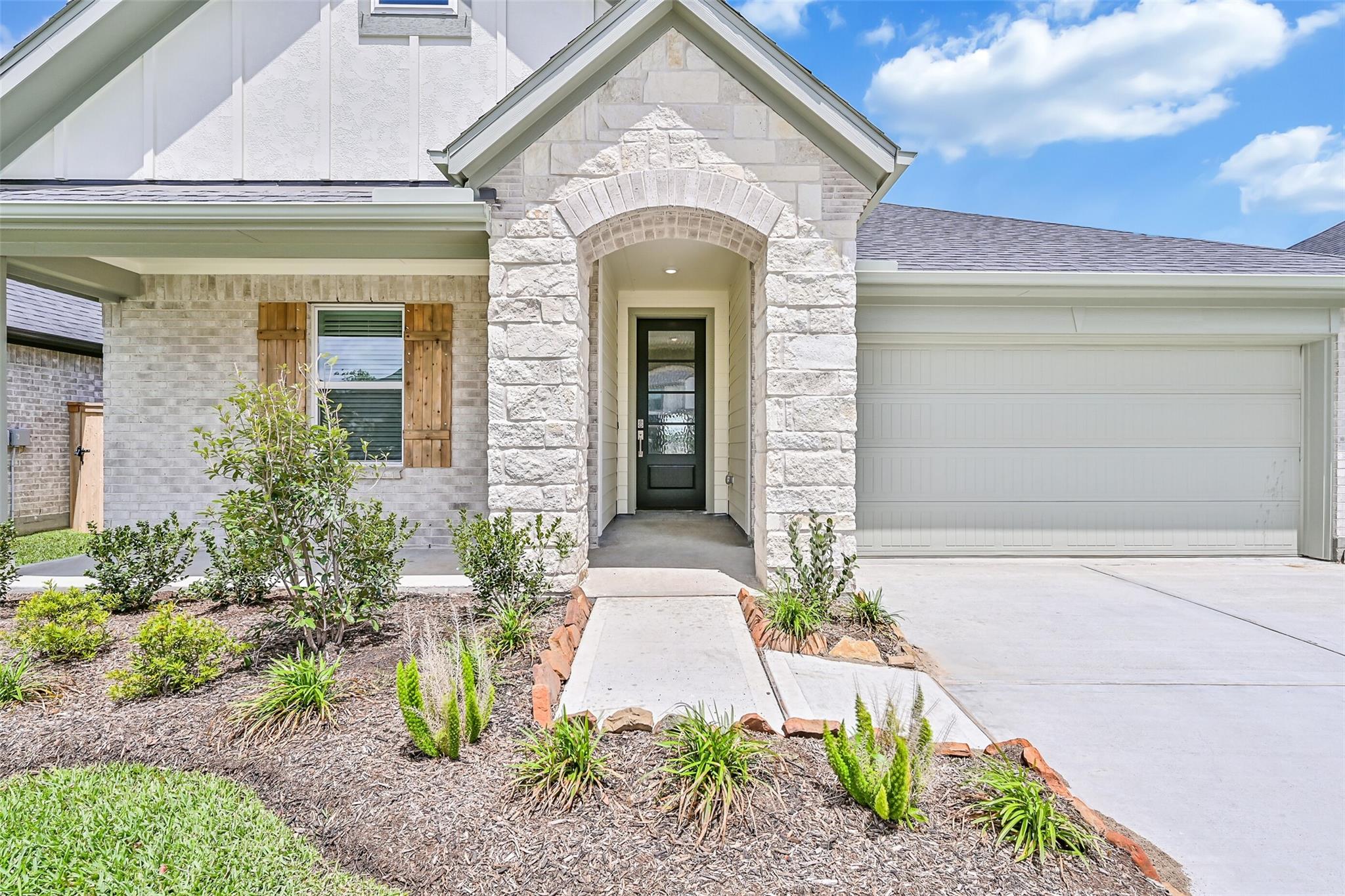 225 Magnolia Laurel Drive