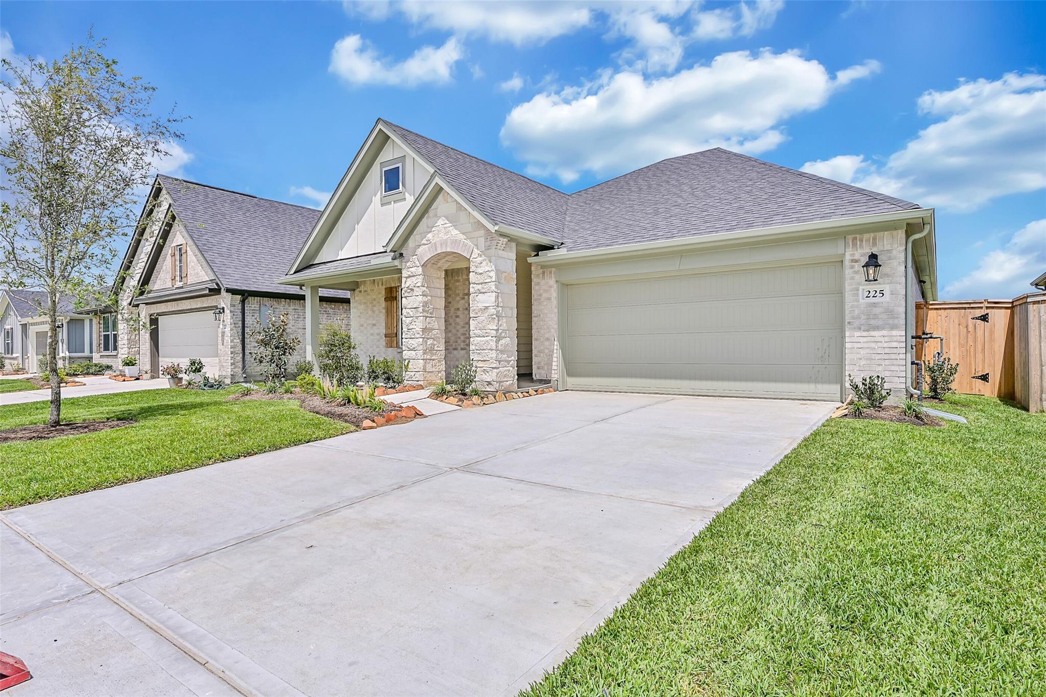 225 Magnolia Laurel Drive