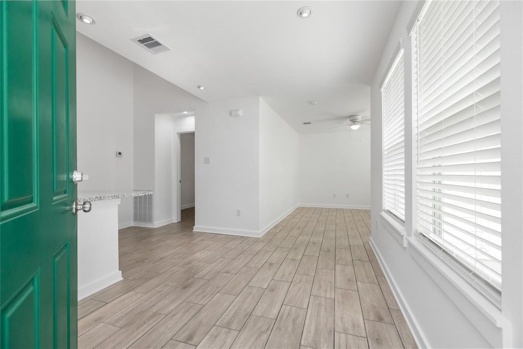 Photo of 6004 Bois D Arc Street #B, Houston, TX 77087 (MLS # 97501739)