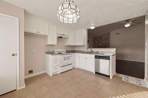 Tiny photo for 11019 Maidencane Court, Houston, TX 77086 (MLS # 85021057)