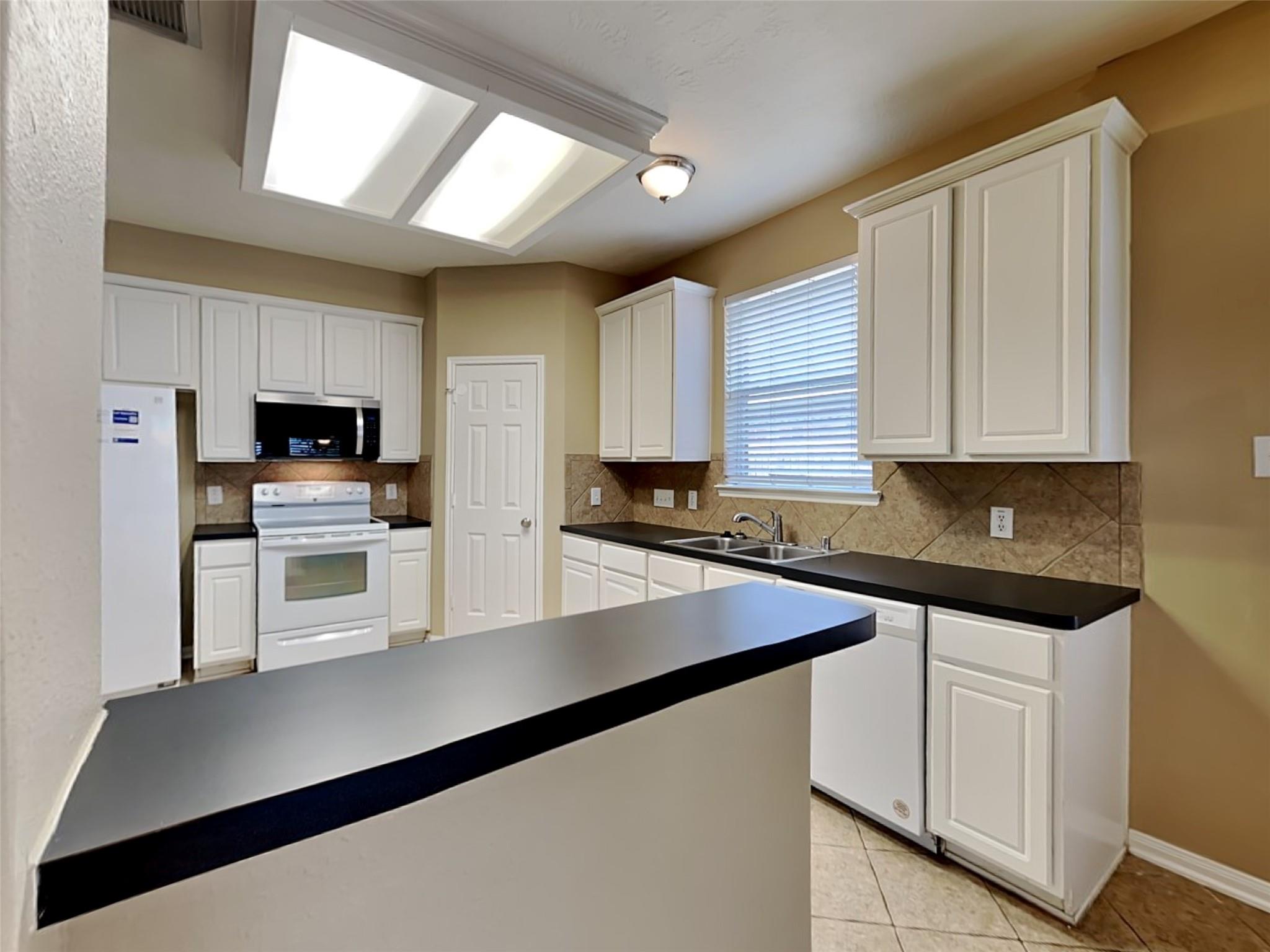 3523 Pine Valley Drive