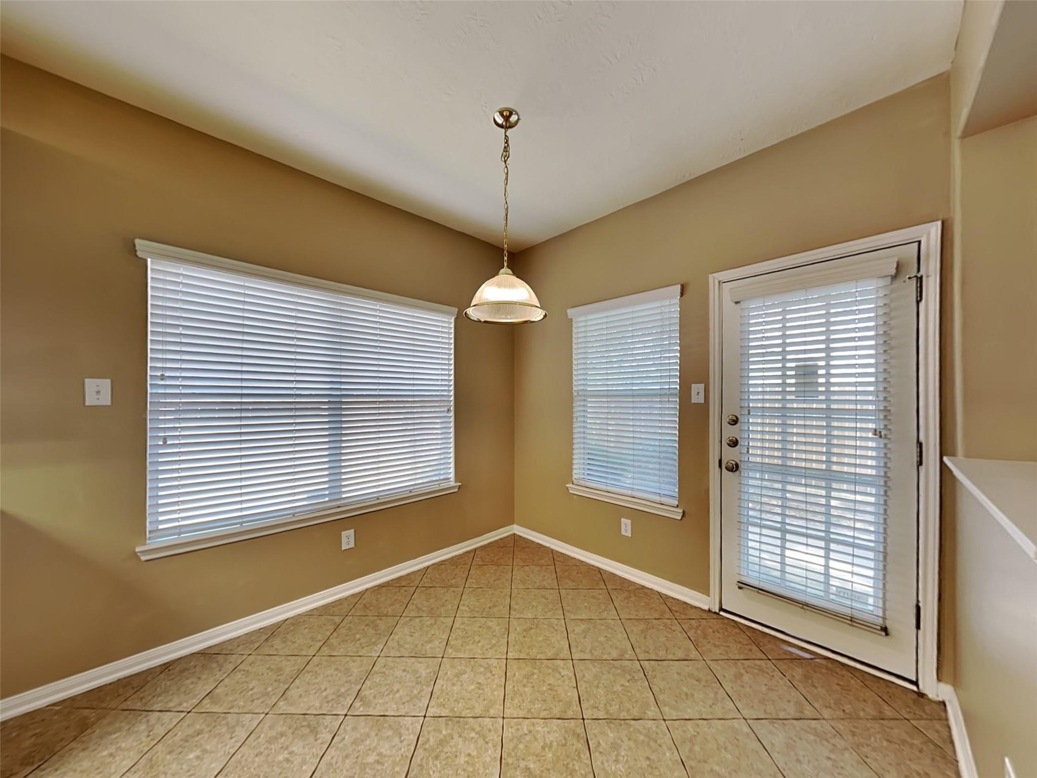 3523 Pine Valley Drive