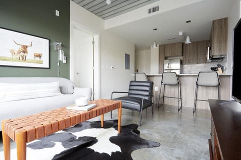 Photo of 3550 Main Street #4416, Houston, TX 77002 (MLS # 34441428)