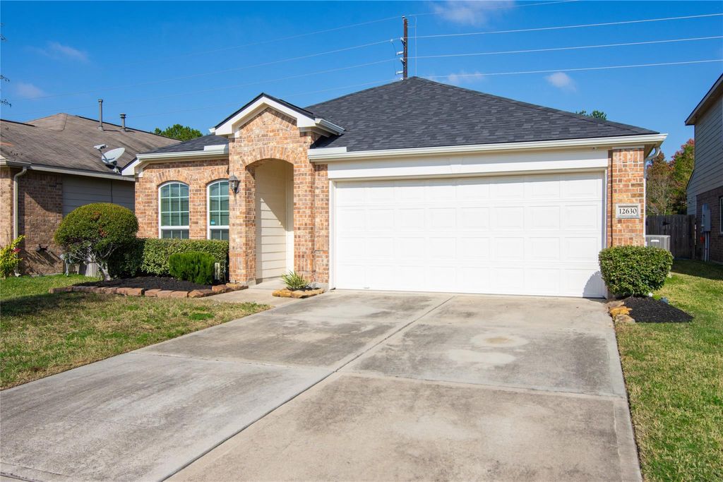 Photo of 12630 Silver Winter Trail, Houston, TX 77014 (MLS # 35479762)
