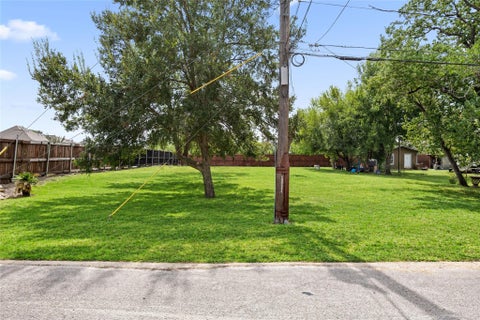 Photo of 15105 Tomasa Street, Sugar Land, TX 77498 (MLS # 80875278)