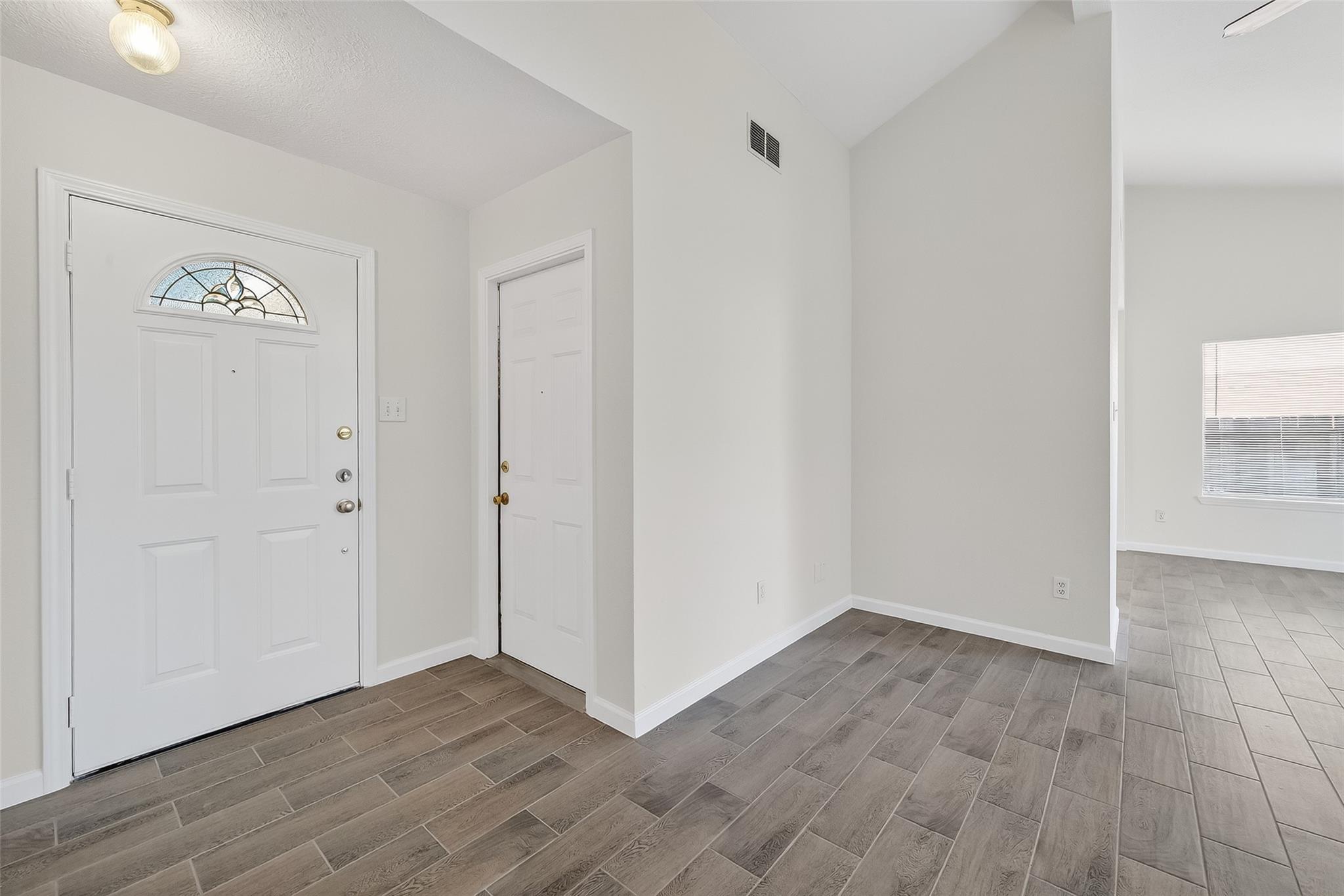 20119 Telegraph Square Ln