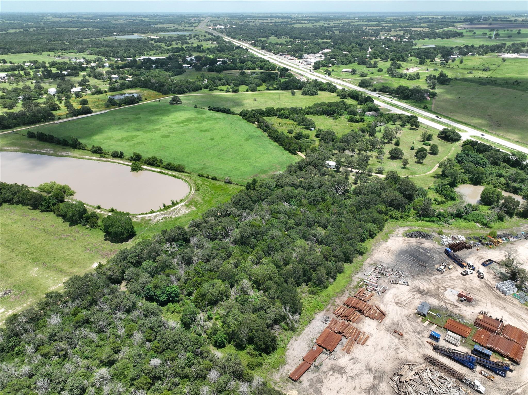 562 W Hwy 290 West