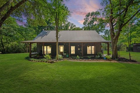 Photo of 1819 Little John Street, Montgomery, TX 77316 (MLS # 55437975)