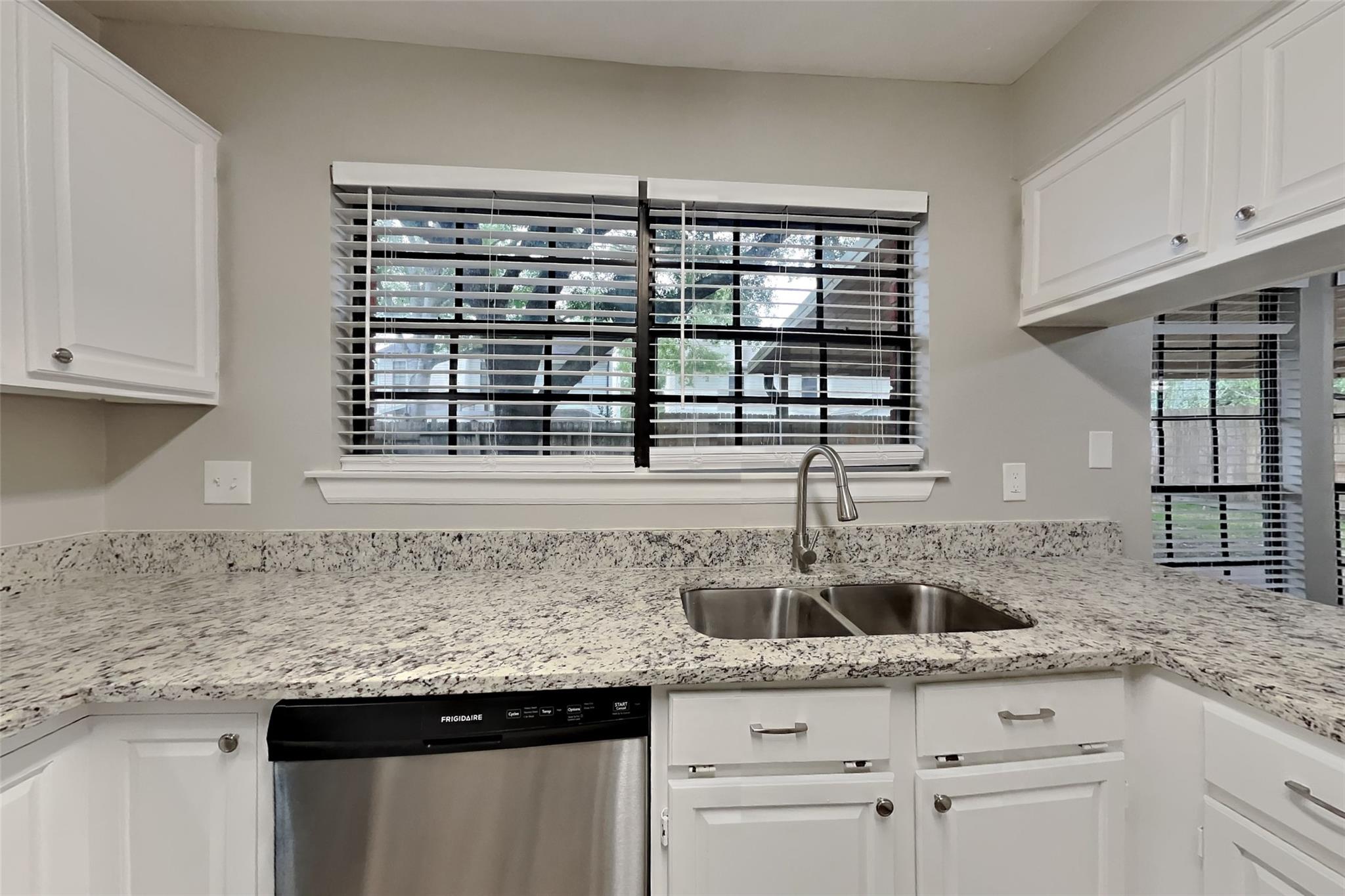 3323 Colonel Court Drive
