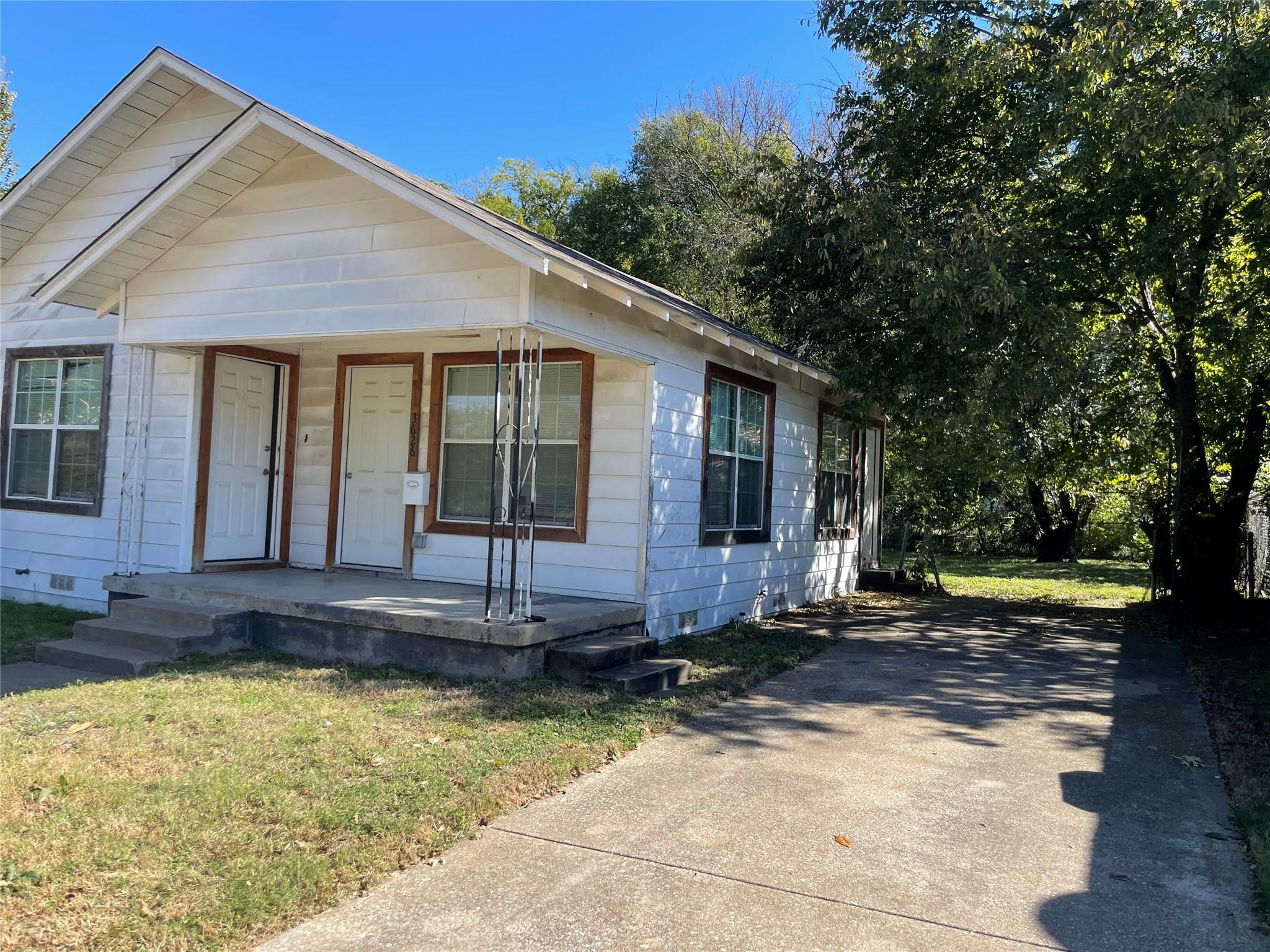 3626 Carpenter Avenue