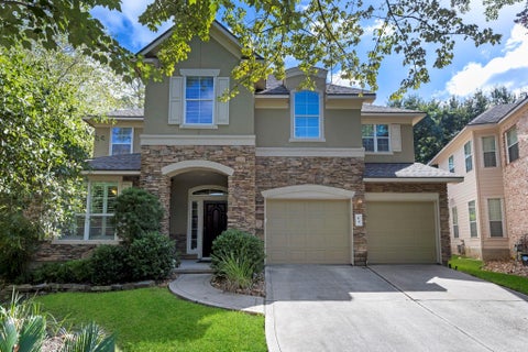 Photo of 14 Middle Gate Place, The Woodlands, TX 77382 (MLS # 38386141)