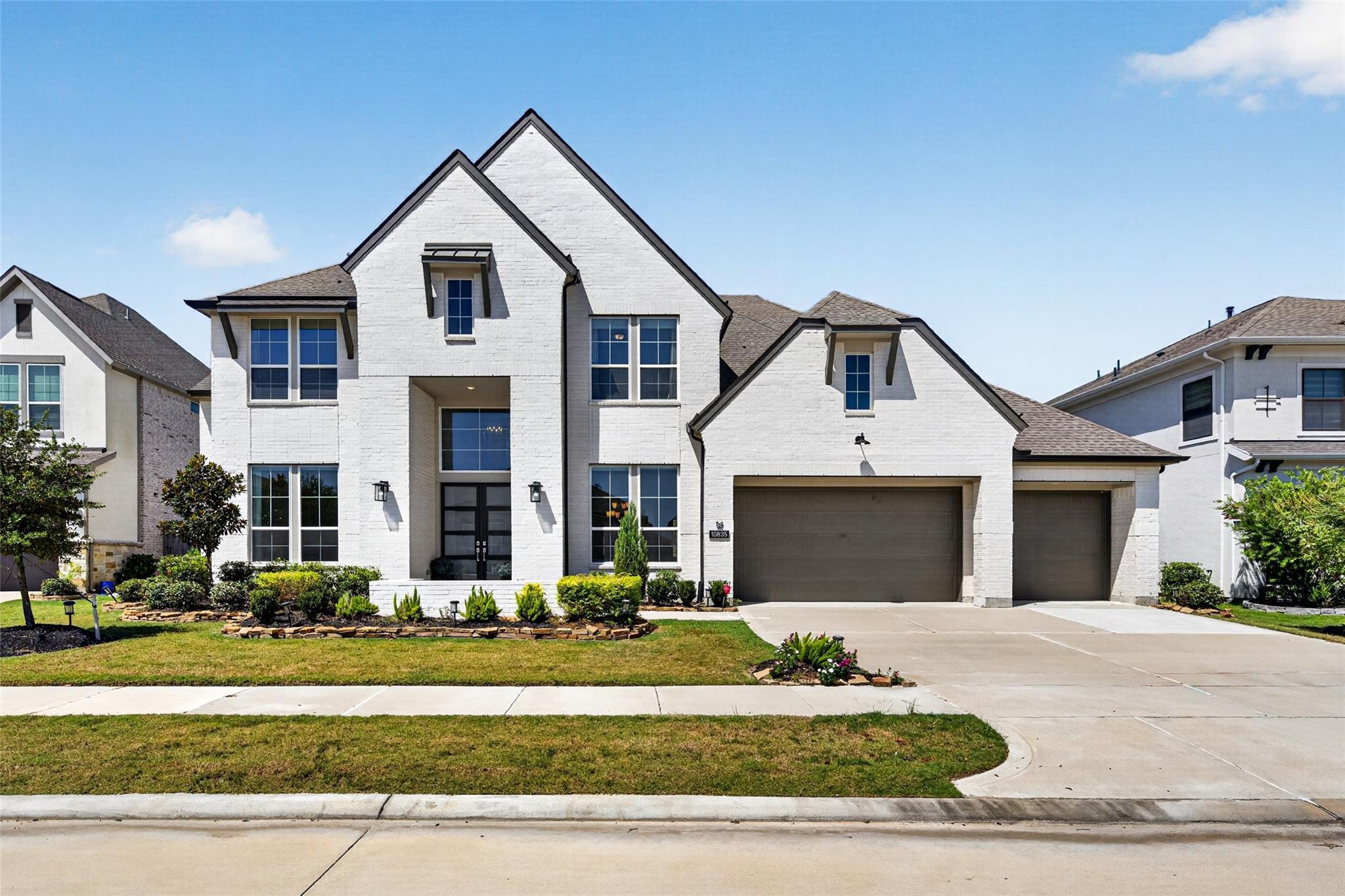 10835 White Mangrove Dr