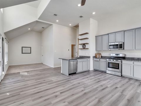 Photo of 257 N Lynx Trail, Montgomery, TX 77316 (MLS # 37599046)