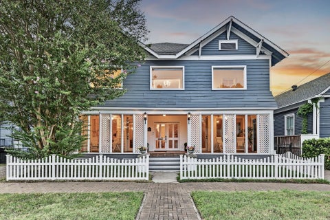 Photo of 1812 Kane Street, Houston, TX 77007 (MLS # 94384572)