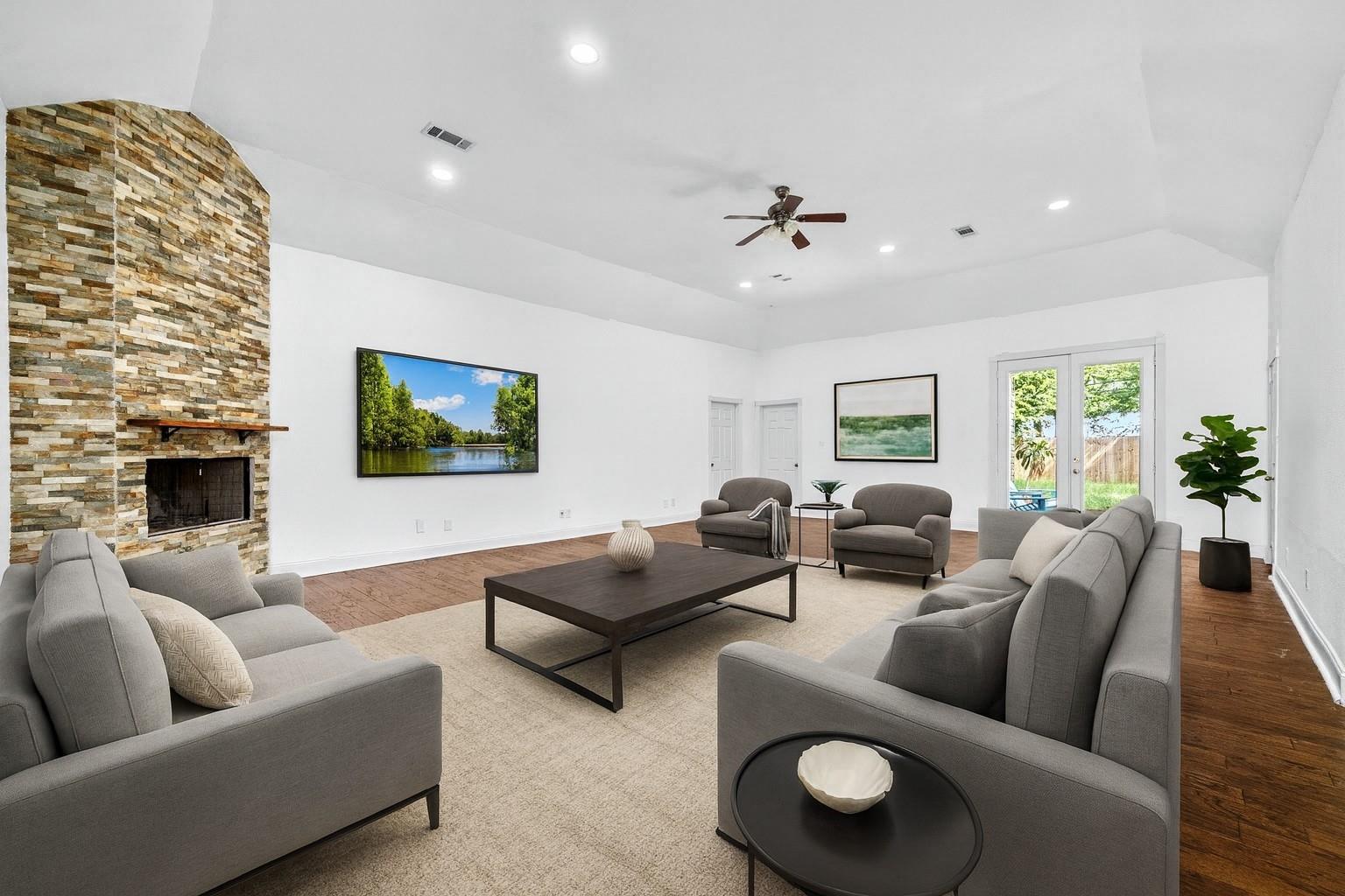 15810 Juneau Lane