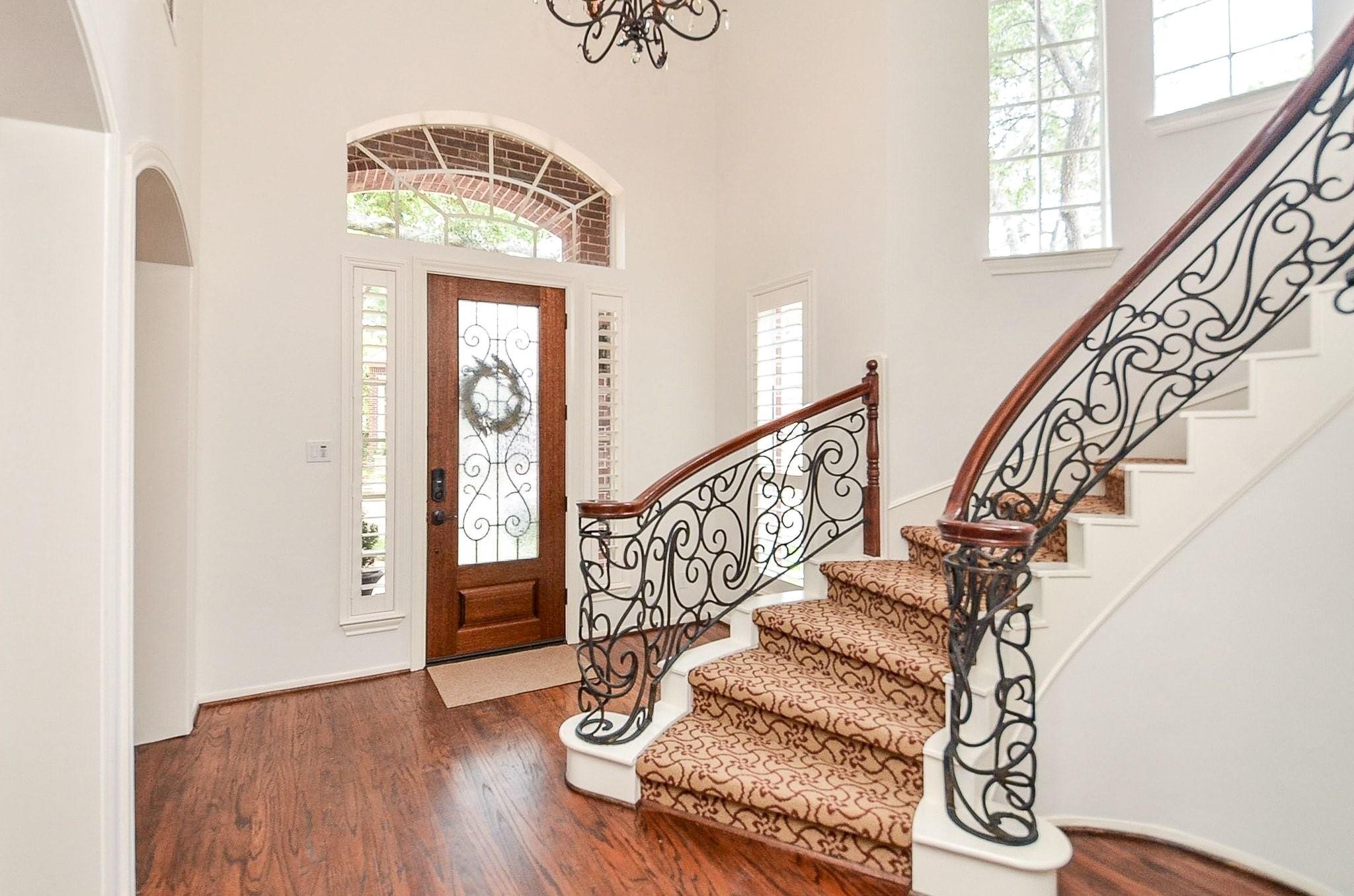 19 Ambleside Crescent Drive