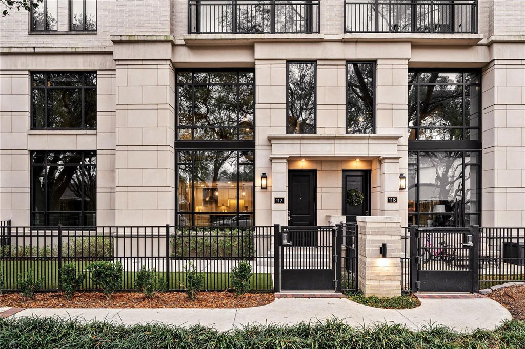 Photo of 2511 Willowick Road #116, Houston, TX 77027 (MLS # 74932113)