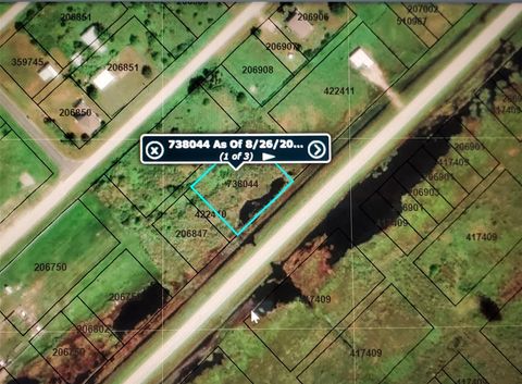 Photo of 6 Broadway, Port Bolivar, TX 77650 (MLS # 92206866)