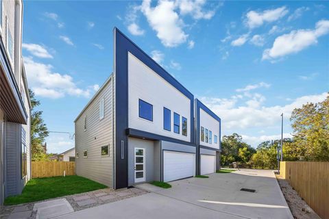 Tiny photo for 7127 England Street, Houston, TX 77021 (MLS # 23770479)