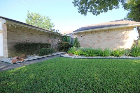 Photo of 24002 Silversmith Lane, Katy, TX 77493 (MLS # 61900337)
