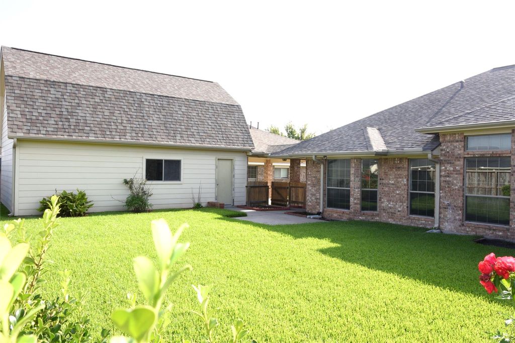Photo of 2316 Hopi Drive, League City, TX 77573 (MLS # 26737366)