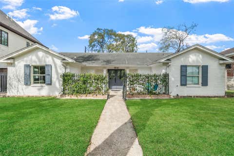 Homes For Rent - 3310 Durness Way<br/> Houston, TX 77025