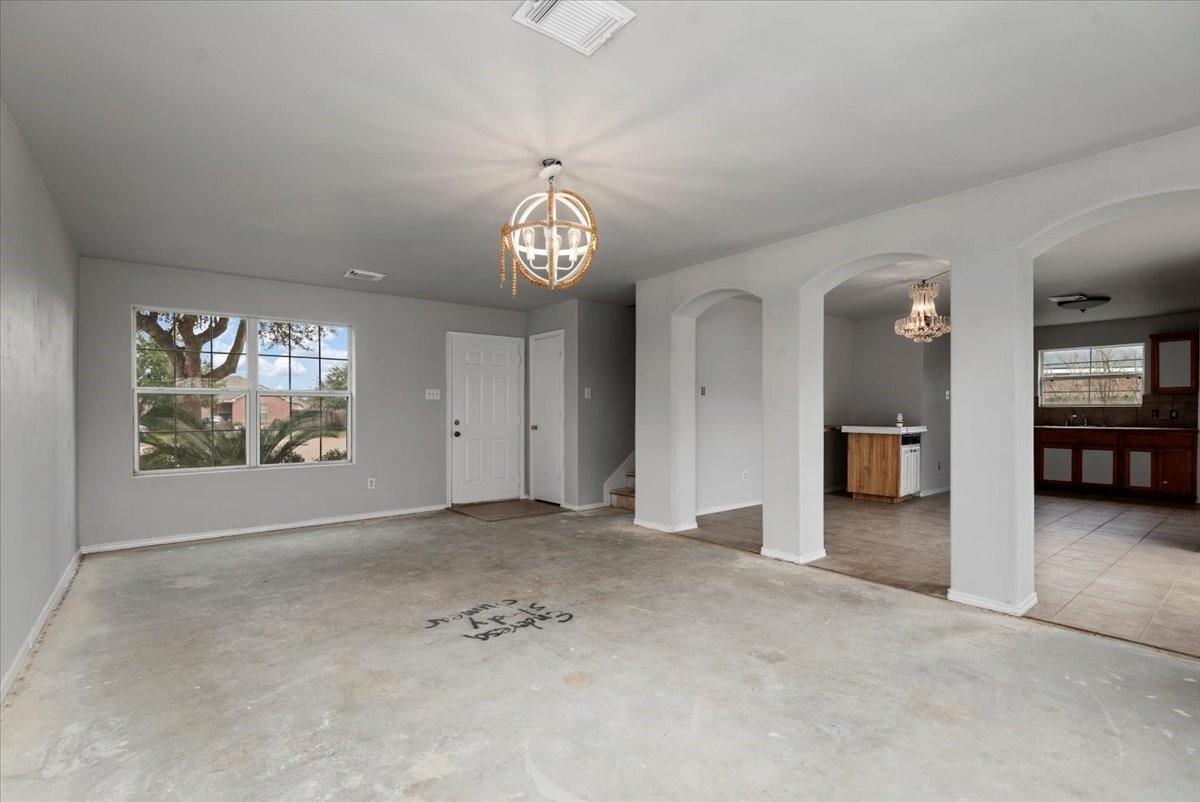 5518 Rio Alamo Street