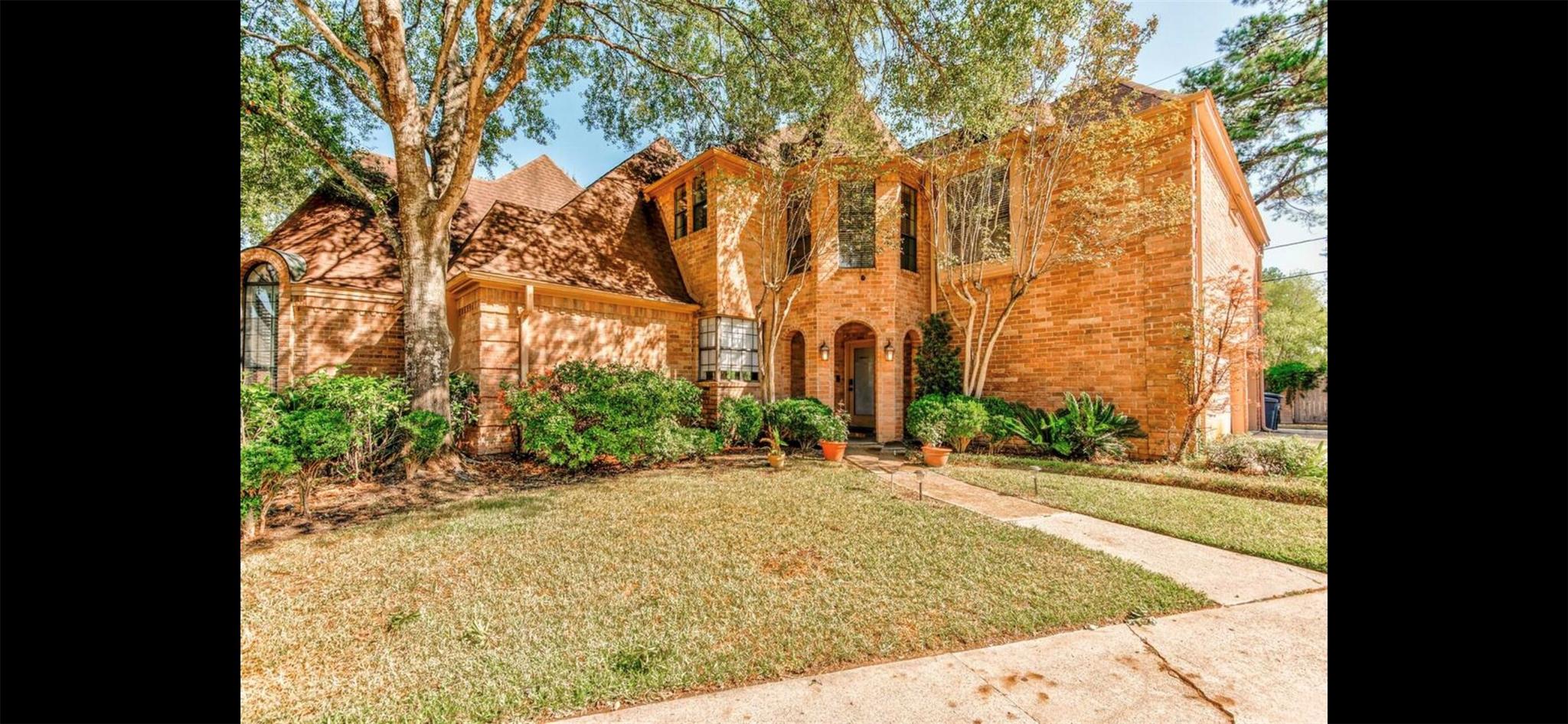 8427 Pheasant Glen Drive