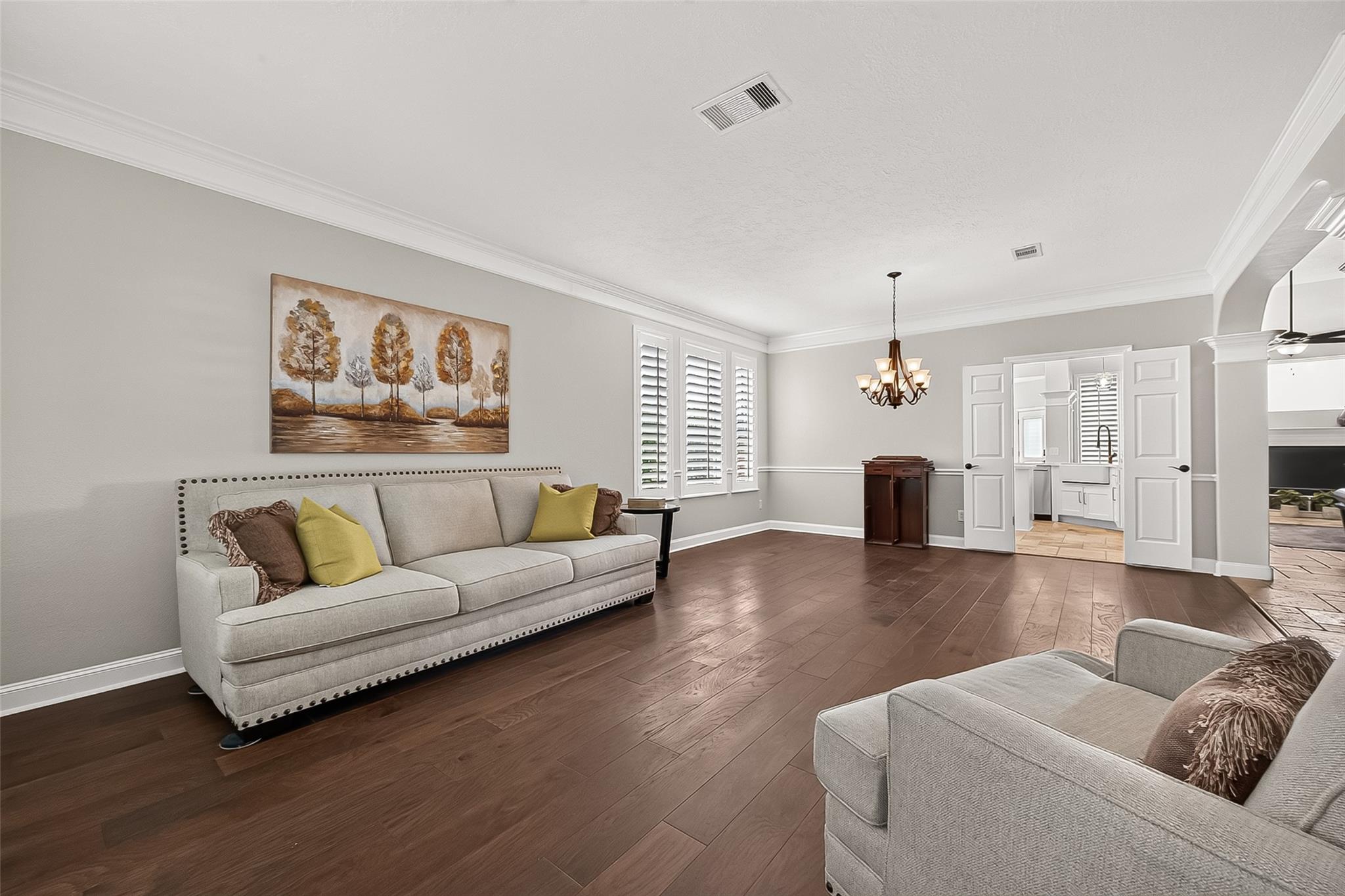 827 Annies Way
