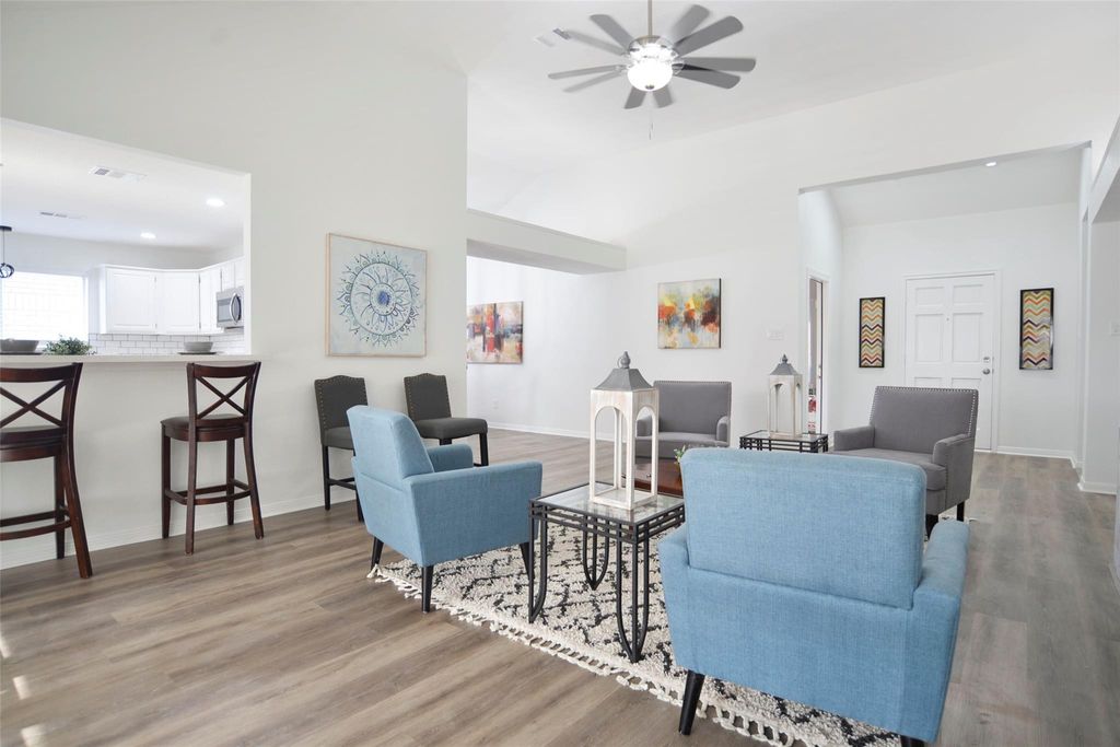 Photo of 16002 Constitution Lane, Friendswood, TX 77546 (MLS # 15078612)