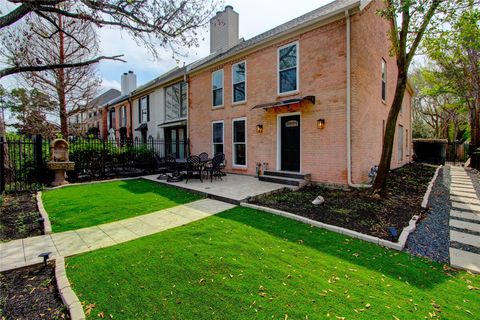 Photo of 5985 Inwood Drive, Houston, TX 77057 (MLS # 98041696)