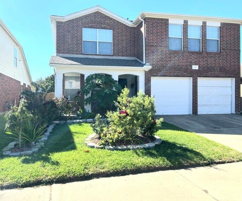 Photo of 14943 Sugar Peak Drive, Sugar Land, TX 77498 (MLS # 85367375)