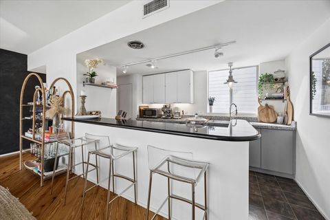 Tiny photo for 5003 Blossom Street, Houston, TX 77007 (MLS # 62143292)