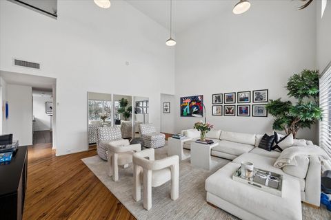 Tiny photo for 5003 Blossom Street, Houston, TX 77007 (MLS # 62143292)