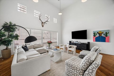 Tiny photo for 5003 Blossom Street, Houston, TX 77007 (MLS # 62143292)