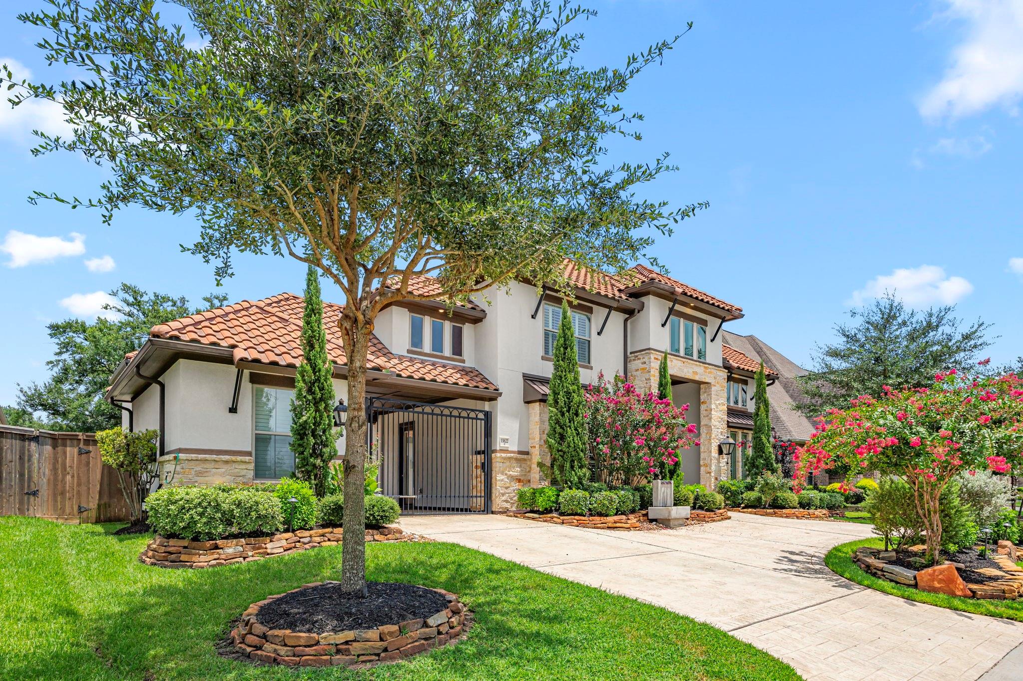 13622 E Palomino Lake Circle