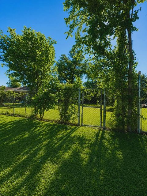 Photo of 4115 Billingsley Street, Houston, TX 77009 (MLS # 29199678)