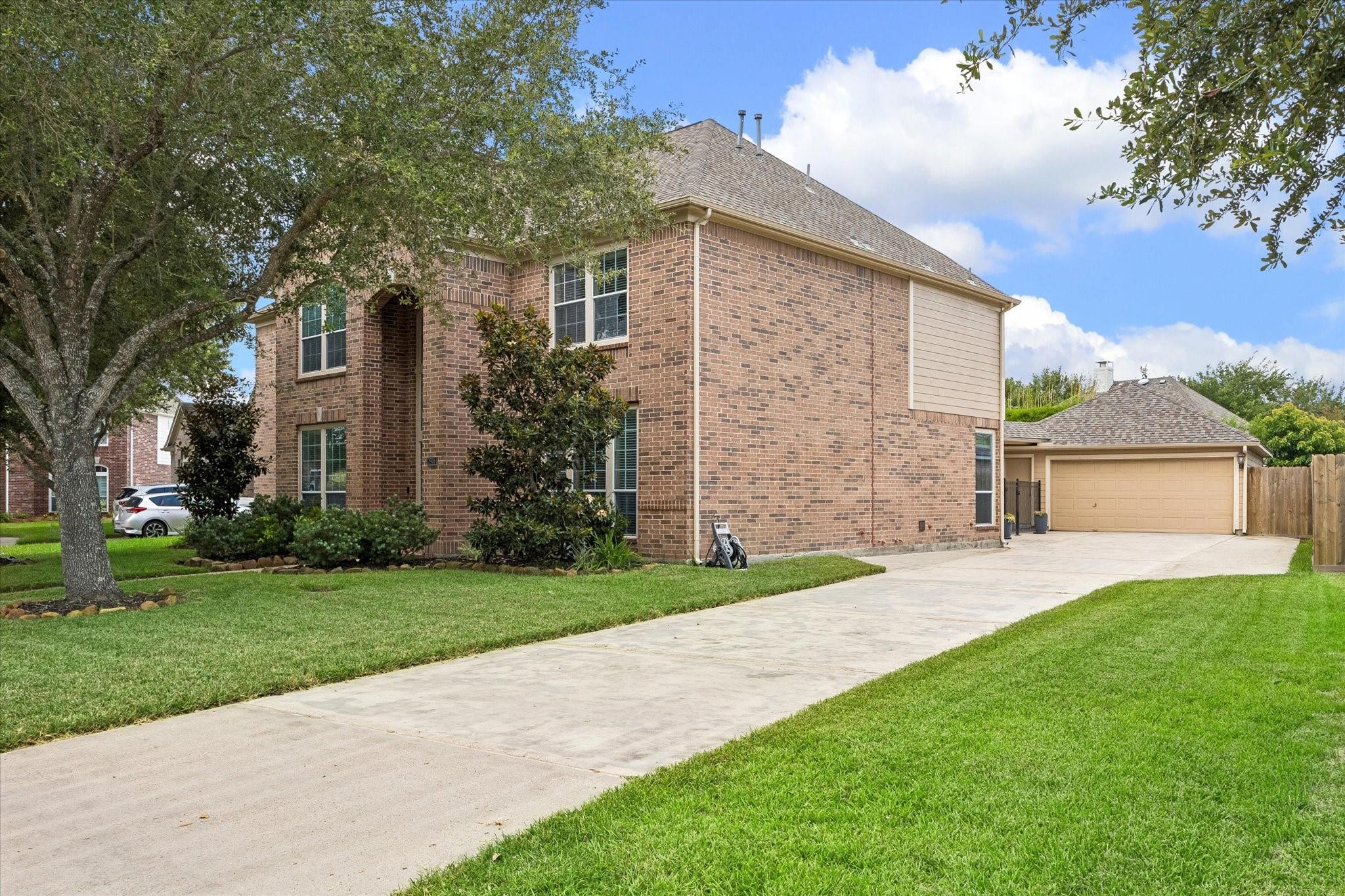 2906 Summer Cape Court