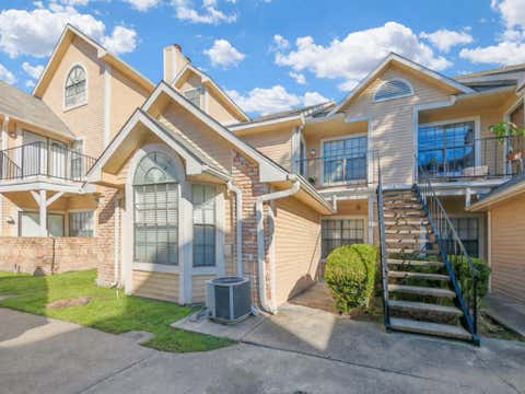 Condo For Sale - 2300 Old Spanish Trail #1066<br/> Houston, TX 77054