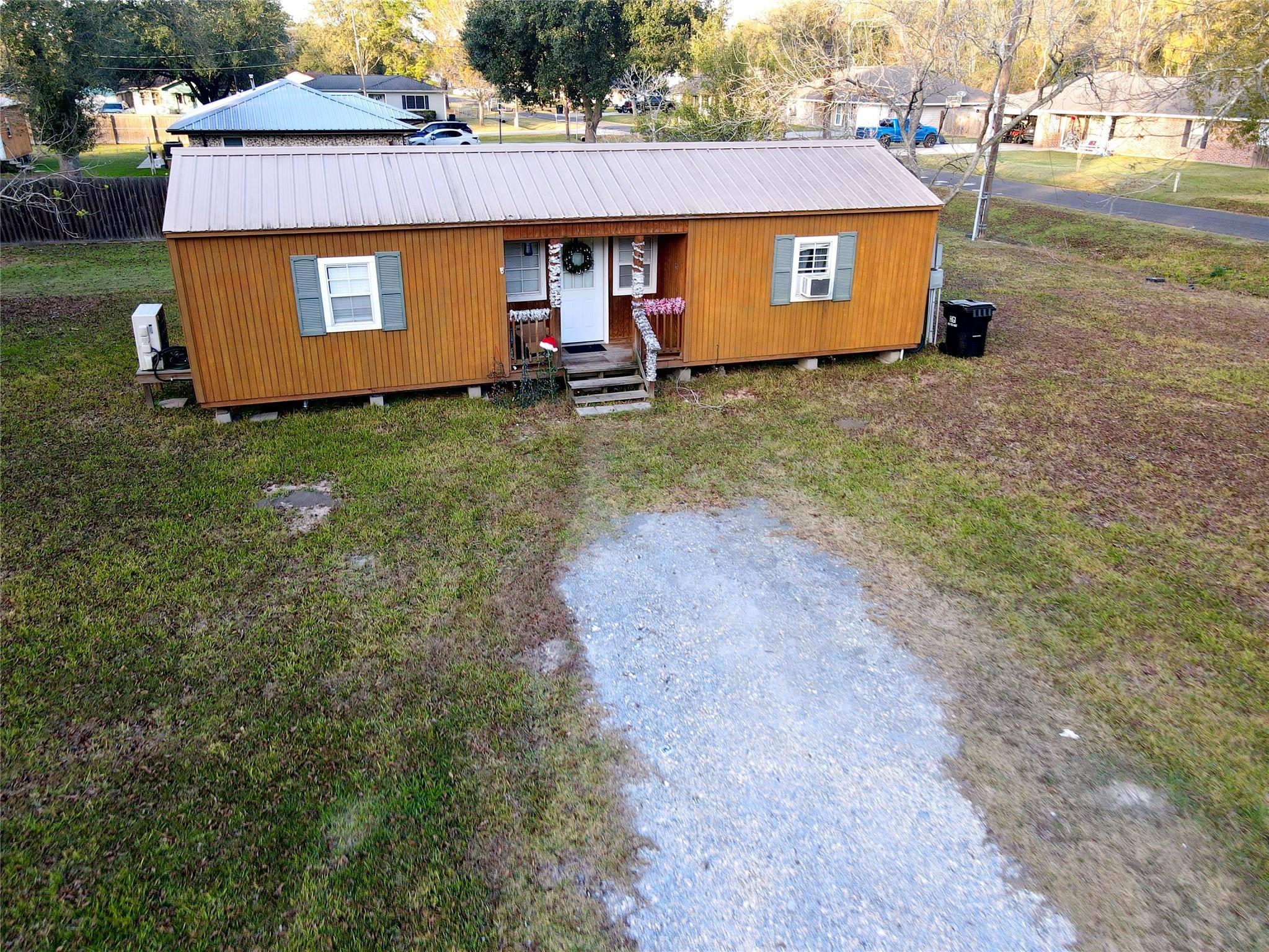 369 E Chestnut Street