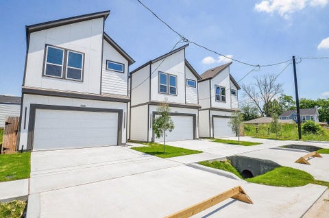 Photo of 848 Lucky Street, Houston, TX 77088 (MLS # 62163907)